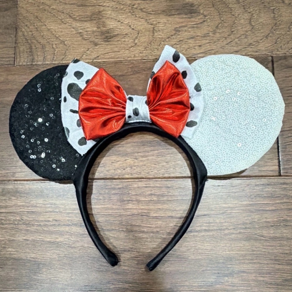 Disney Villains Cruella De Vil Minnie Mouse Sequin Red Bow Polka Dot Headband